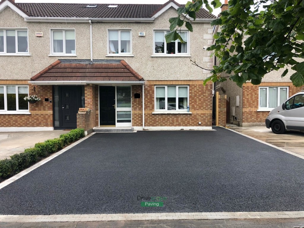 Asphalt Driveway with New Step and Cobbled Border in Clonee