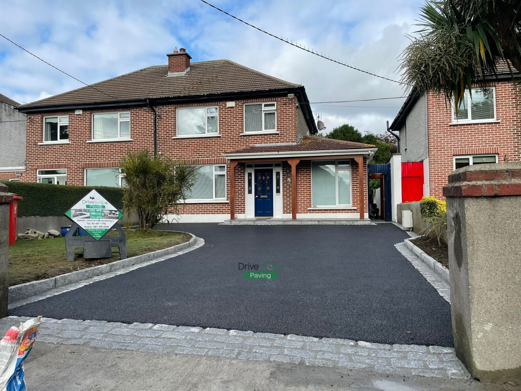 Asphalt Driveway with Silver Granite Setts and Kerbing in Raheny, Dublin