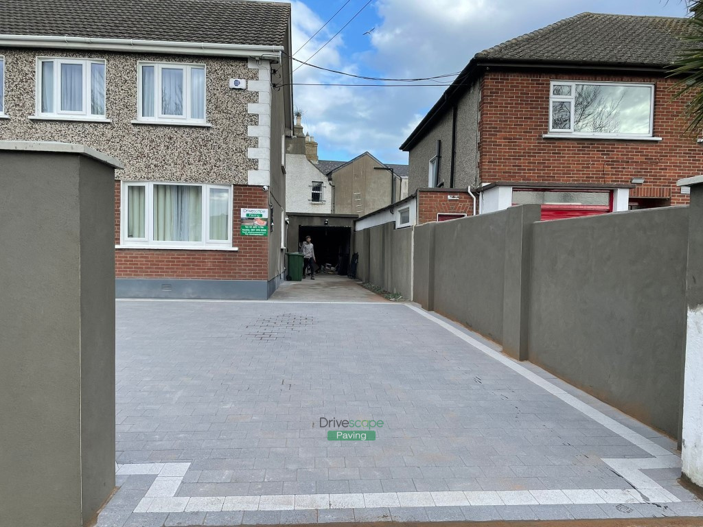 Corrib Paved Driveway with Raised and Plastered Wall in Baldoyle, Dublin