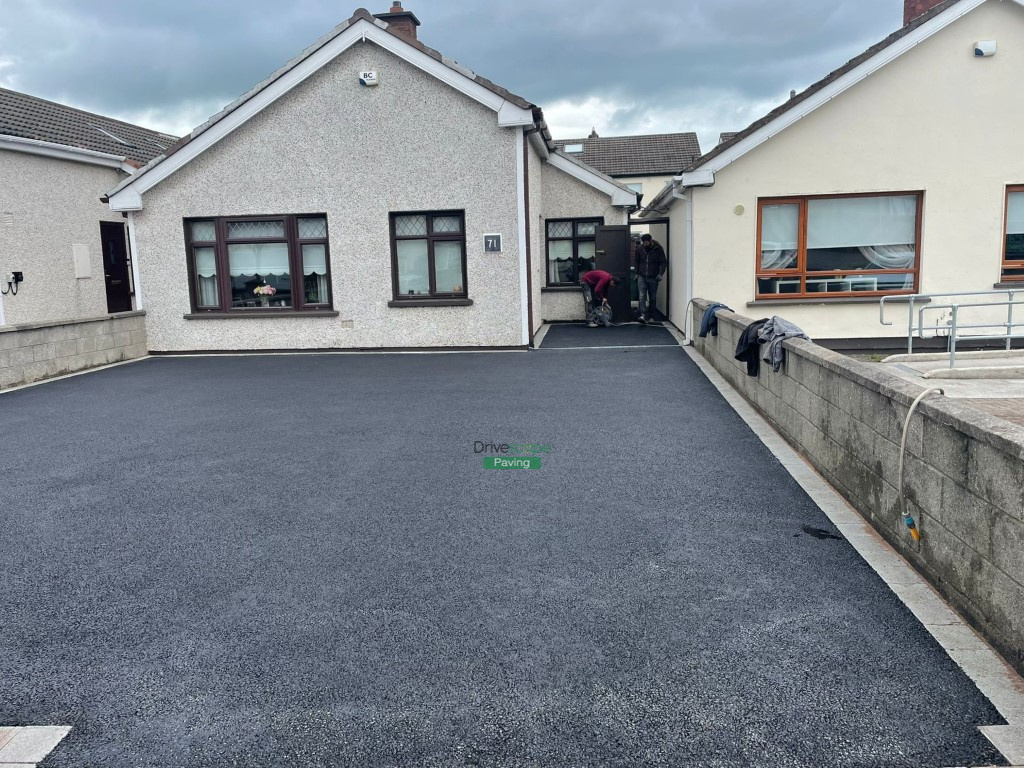 Asphalt Driveway with Silver Granite Corrib Borderlines in Blanchardstown, Dublin