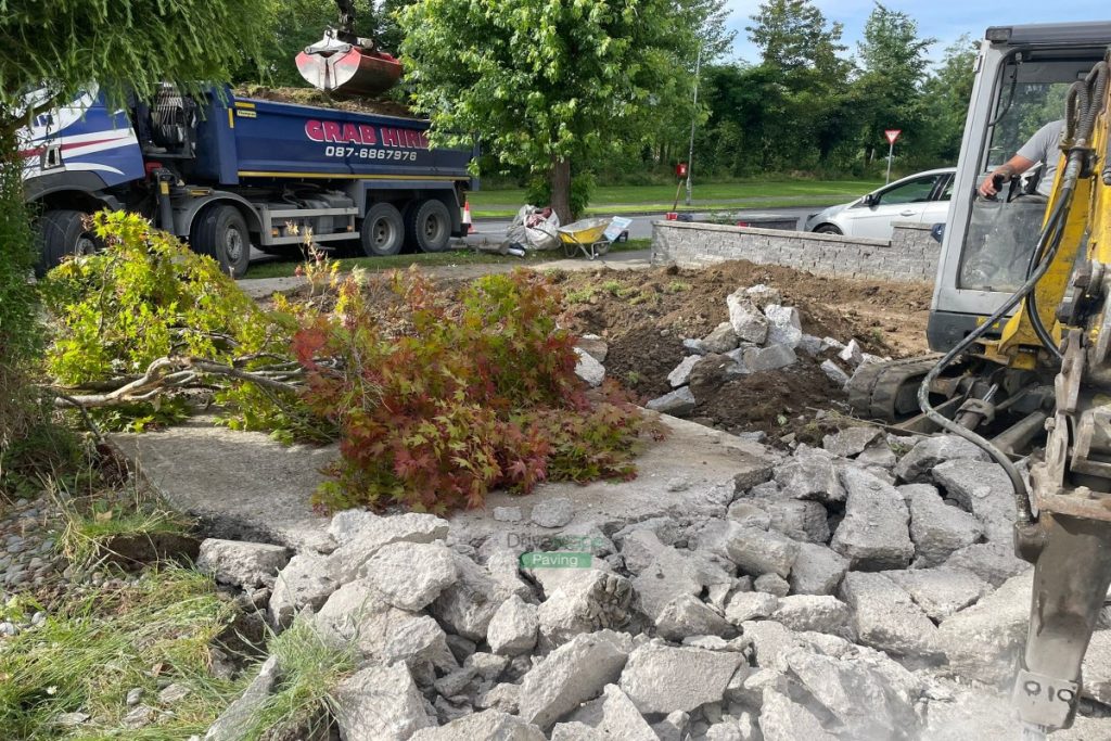 Corrib Paved Driveway with Plastered Walls and Pillars with Capping in Castleknock, Dublin (2)