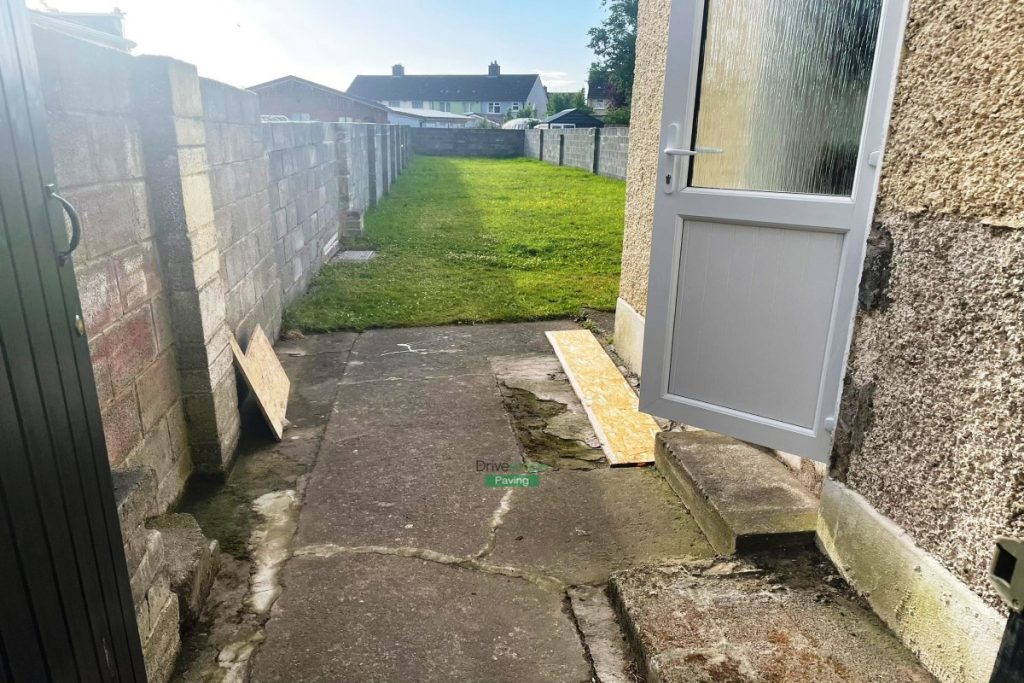 Patio with Classic Flags, Slane Borderline and Roll-On Turf in Ballyfermot, Dublin (1)