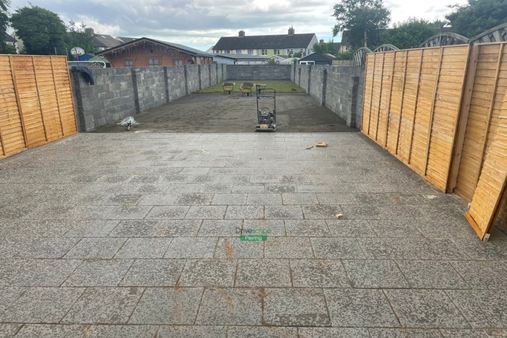 Patio with Classic Flags, Slane Borderline and Roll-On Turf in Ballyfermot, Dublin (5)