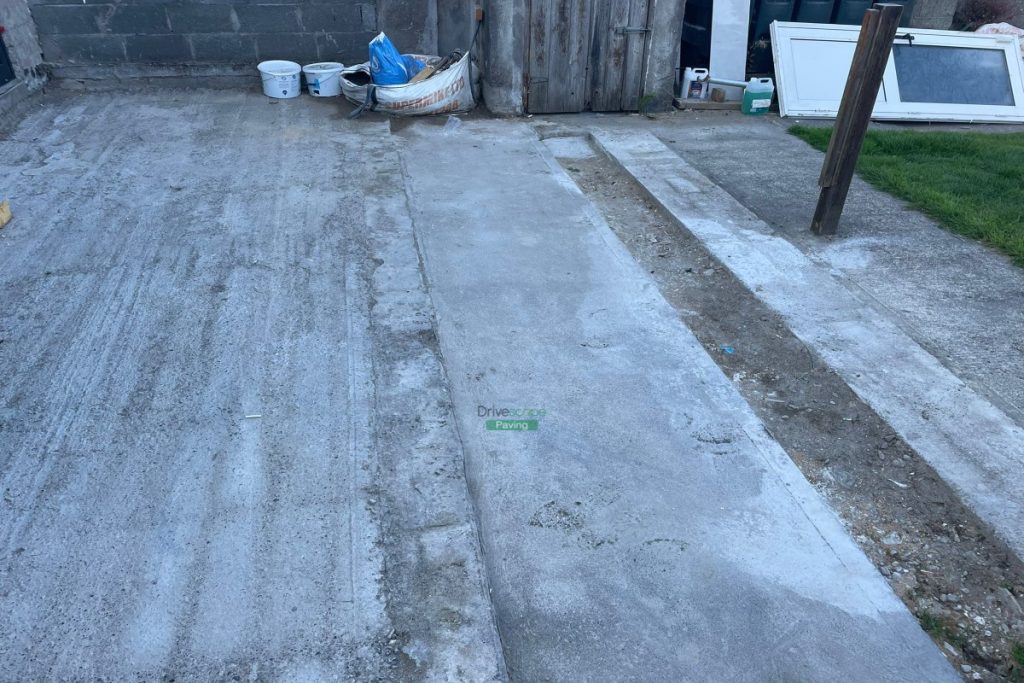 Raised Patio with Silver Newgrange Granite Slabs and Black Corrib Borderline in Ashtown, Dublin (2)