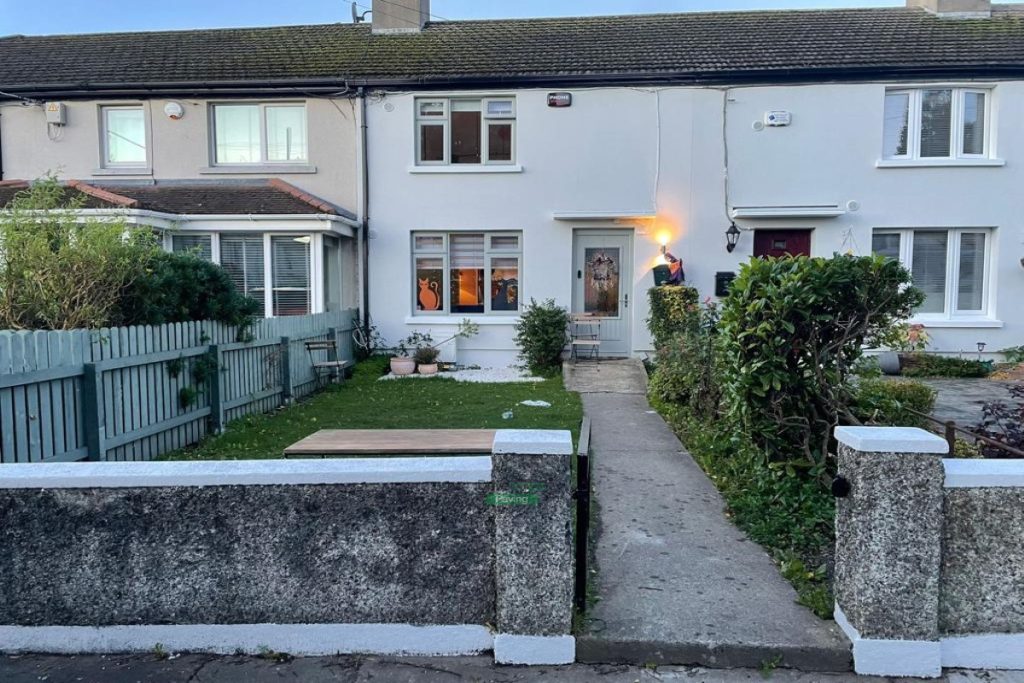 Driveway with Granite Corrib Paving, New Doorstep and Pillars in Clontarf, Co. Dublin (1)