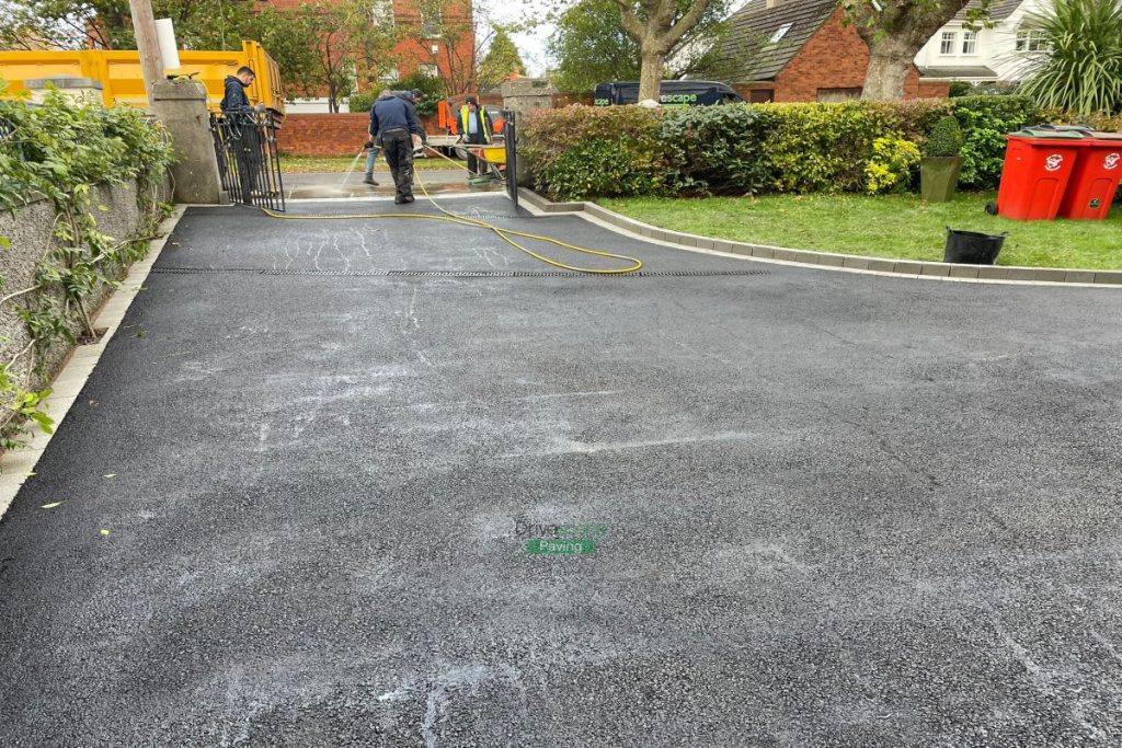 Asphalt Driveway with Silver Granite Borderline and Apron in Clontarf, Dublin (5)