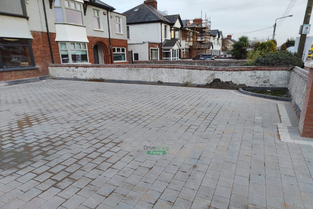 Driveway with Black and Silver Granite Paving and New Pillar in Blanchardstown, Dublin (7)