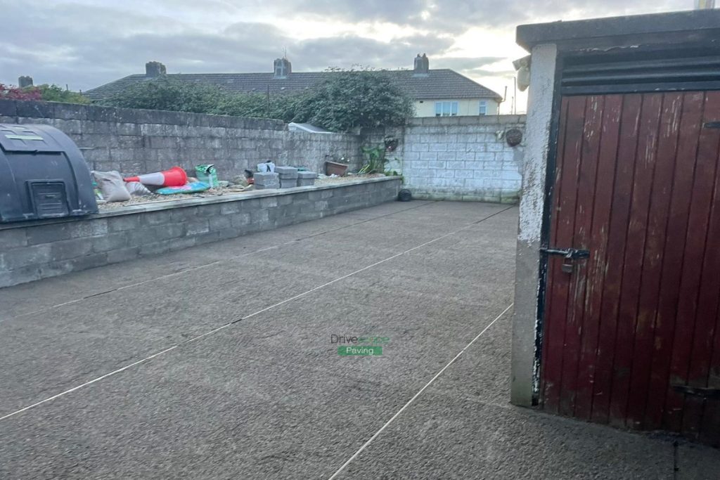 Patio with Charcoal and Rustic Classic Flags in Whitehall, Dublin (5)