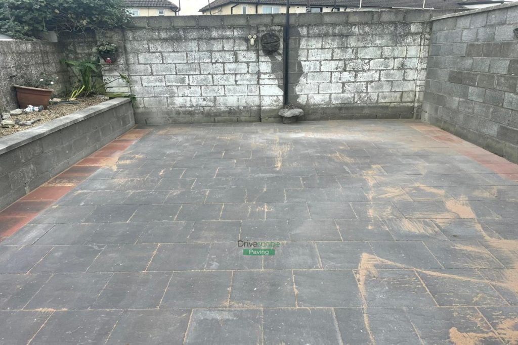 Patio with Charcoal and Rustic Classic Flags in Whitehall, Dublin (6)