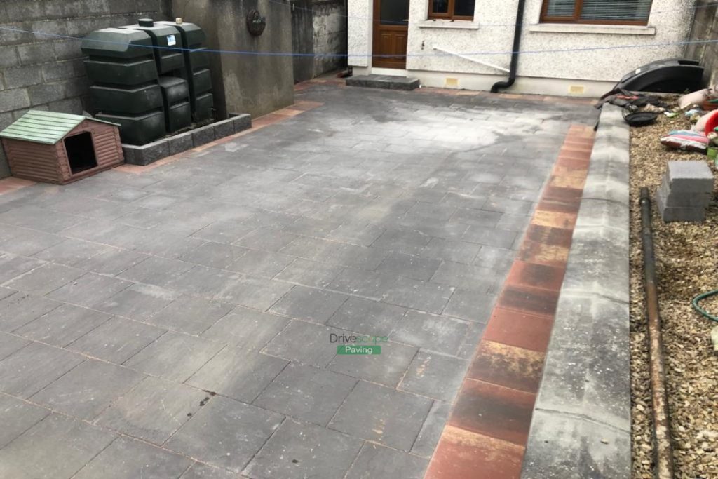 Patio with Charcoal and Rustic Classic Flags in Whitehall, Dublin (8)