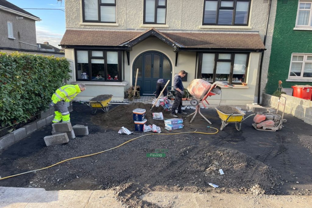 Driveway with Ballylusk Gravel, Granite Cobbles and New Pillars in Ashtown, Dublin (3)