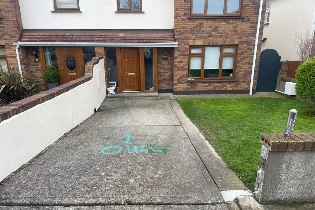 Driveway with Black Granite Corrib Paving and Silver Borderlines in Rathfarnham, Dublin (3)