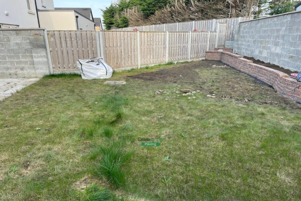 Porcelain Tiled Patio with Granite Cobblestones and Roll-On Turf in Portmarnock, Co. Dublin (3)