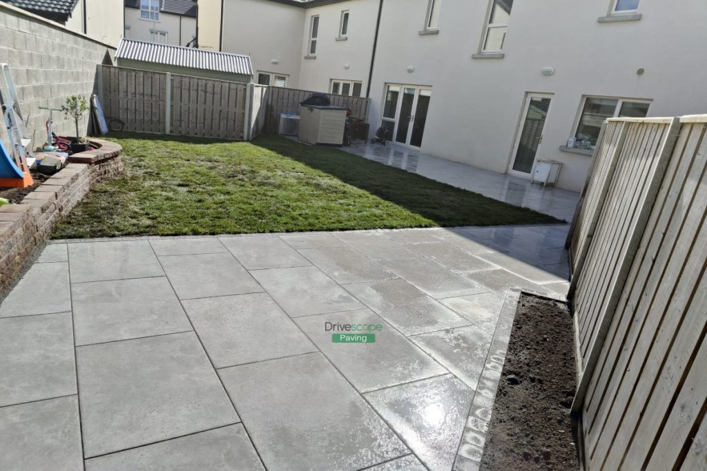 Porcelain Tiled Patio with Granite Cobblestones and Roll-On Turf in Portmarnock, Co. Dublin (5)