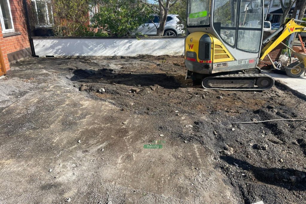 Asphalt Driveway with Silver Granite Border and Bull-Nose Step in Portmarnock, Dublin (3)