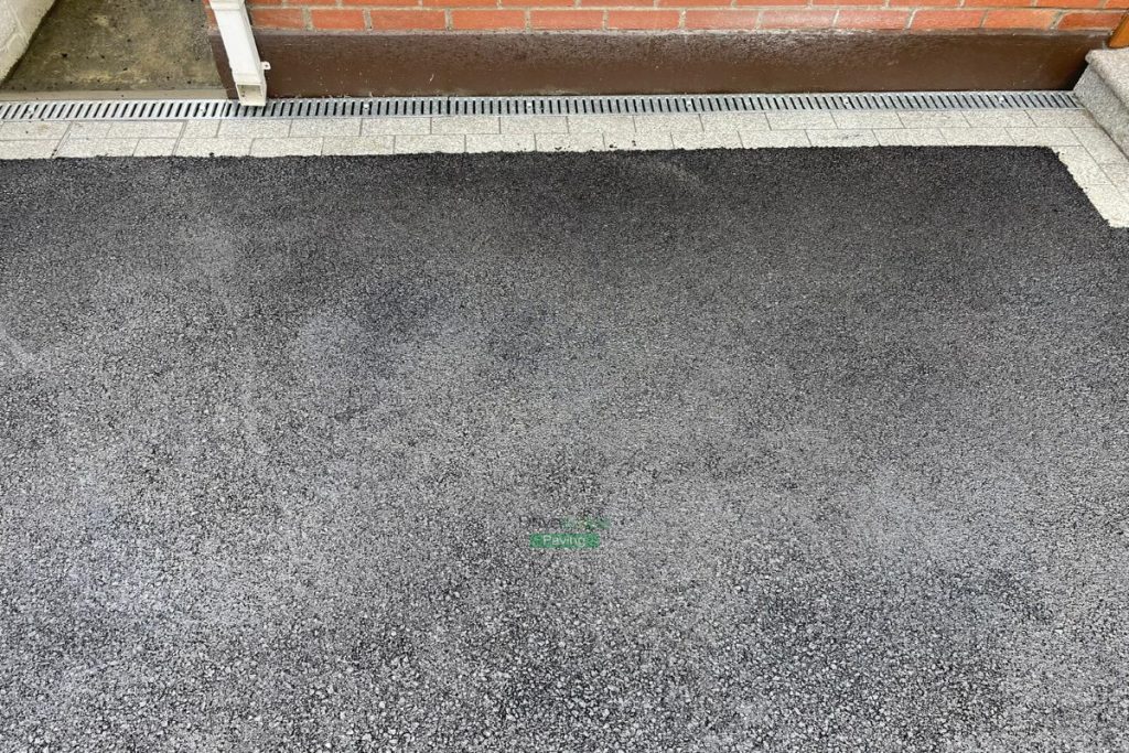 Asphalt Driveway with Silver Granite Border and Bull-Nose Step in Portmarnock, Dublin (7)