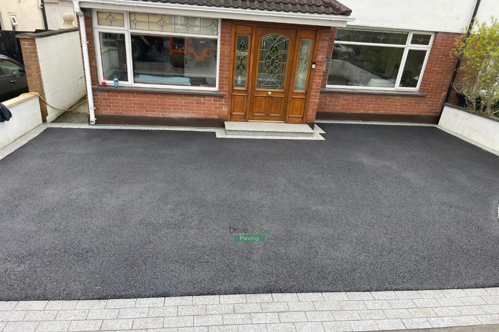Asphalt Driveway with Silver Granite Border and Bull-Nose Step in Portmarnock, Dublin (8)