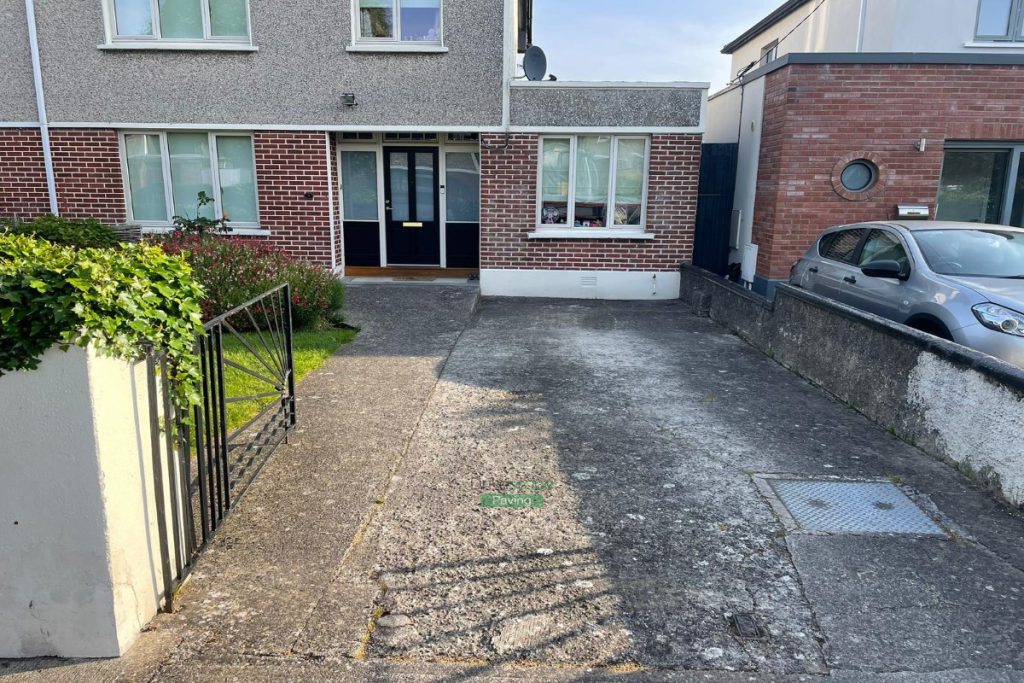 Driveway with Ballylusk Gravel, Natural Granite Slabs and Bullnose Step in Stillorgan, Dublin (1)