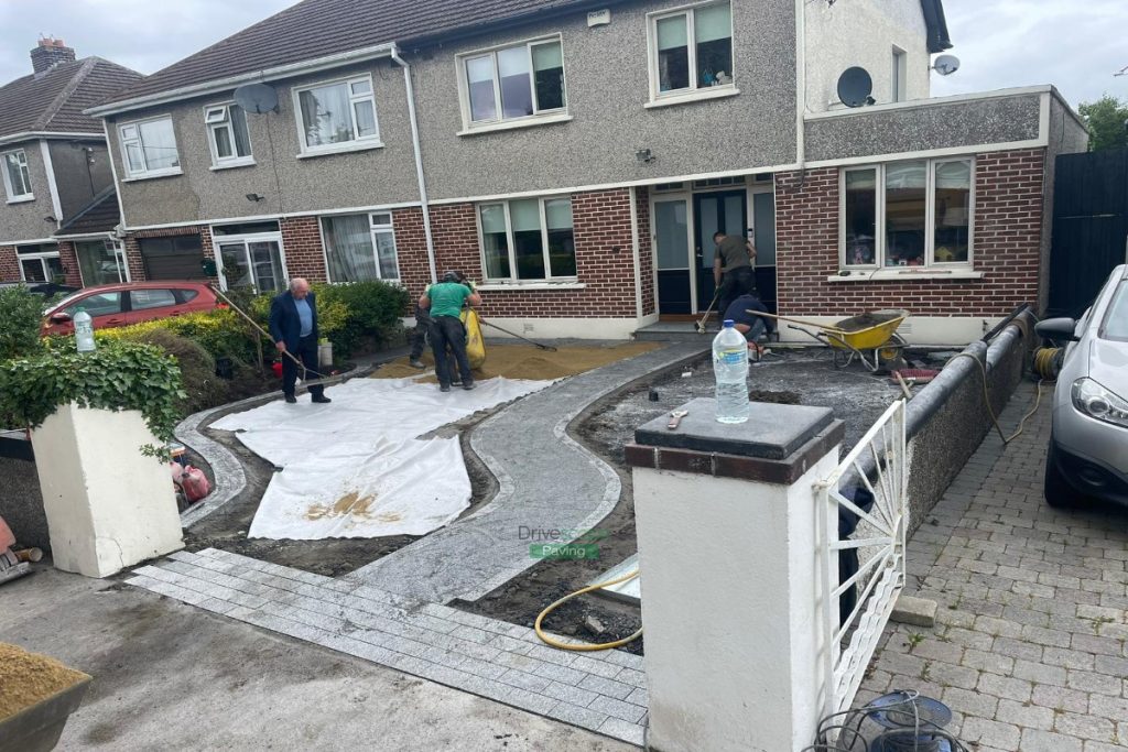 Driveway with Ballylusk Gravel, Natural Granite Slabs and Bullnose Step in Stillorgan, Dublin (4)