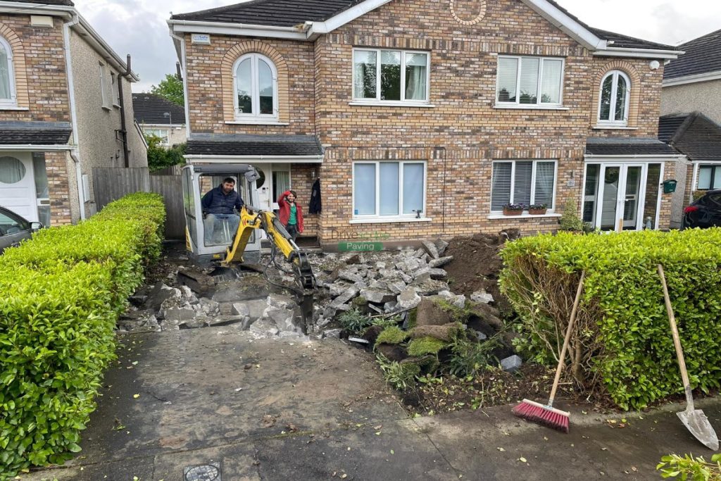 Tarmacadam Driveway with Granite Kerbing, Borders and Gravelled Areas in Clonsilla, Dublin (1)