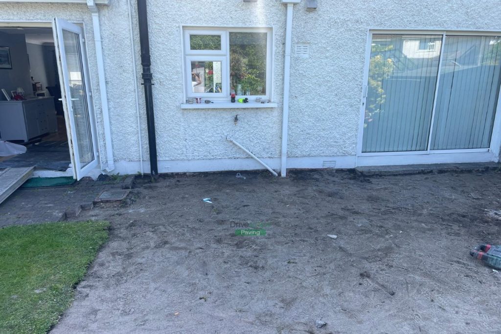 Patio with Black Granite Slabs and Lismore Border in Santry, Dublin (4)