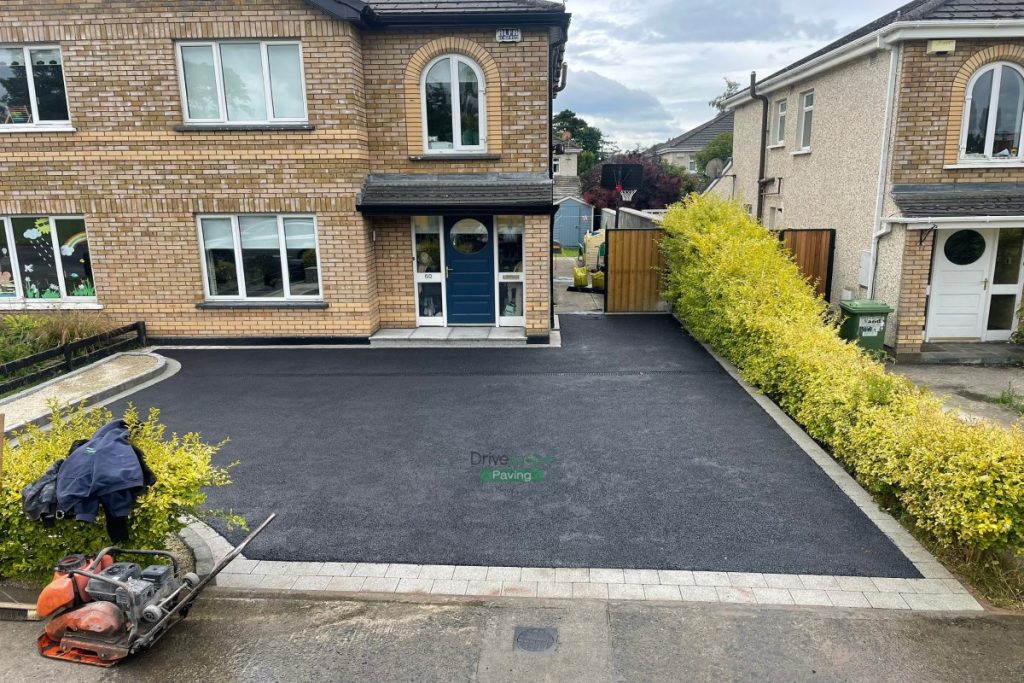 Asphalt Driveway with Silver Granite Borderline and Step in Clonsilla, Dublin (6)