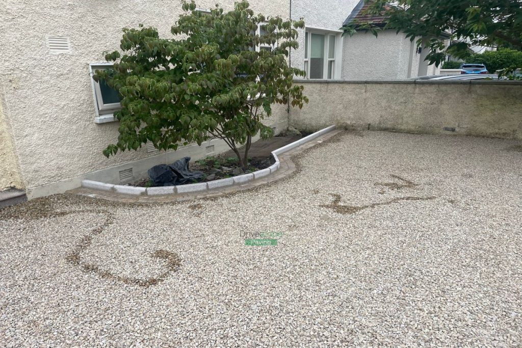 Driveway with Ballylusk Gravel, Kerbstones and Granite Step in Mount Merrion (4)