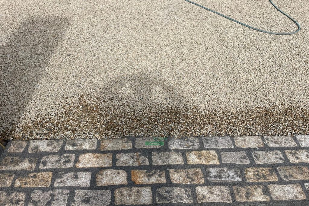 Driveway with Golden Gravel and Granite Cobbles in Wicklow (6)