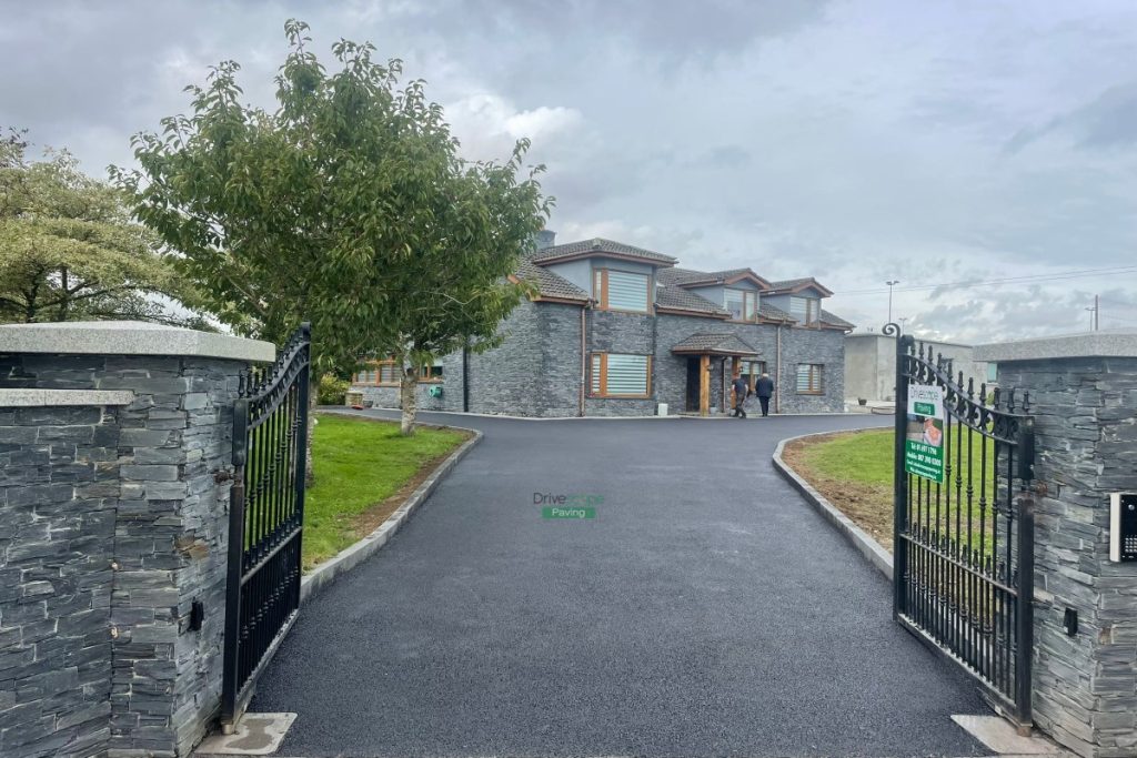 Asphalt Driveway with Charcoal Kerbing and Silver Granite Slabs in Oldtown, Co. Meath (8)