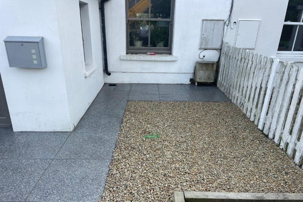 Gravelled Driveway with Granite Slabs in Inchicore, Dublin (7)