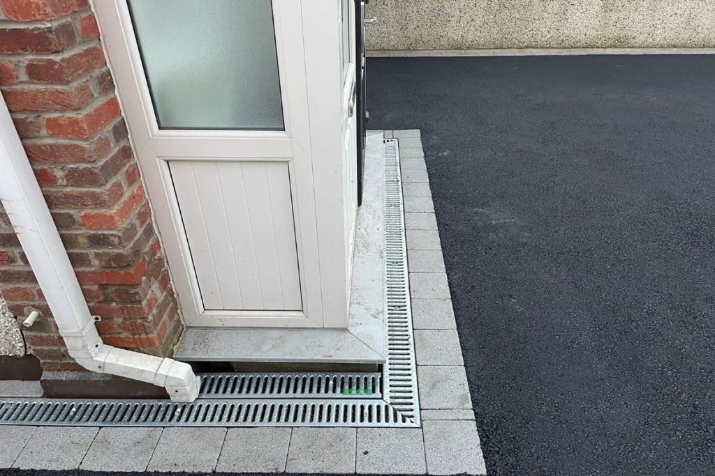 Asphalt Driveway with Silver Granite Kerbs, ACO Channels and Flowerbeds in Lucan, Dublin (6)
