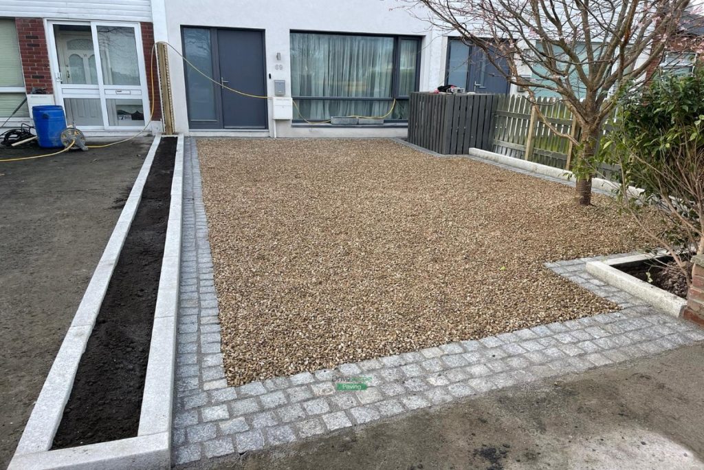 Driveway with Golden Ballylusk Gravel and Granite Cobblestones in Clontarf, Dublin (5)
