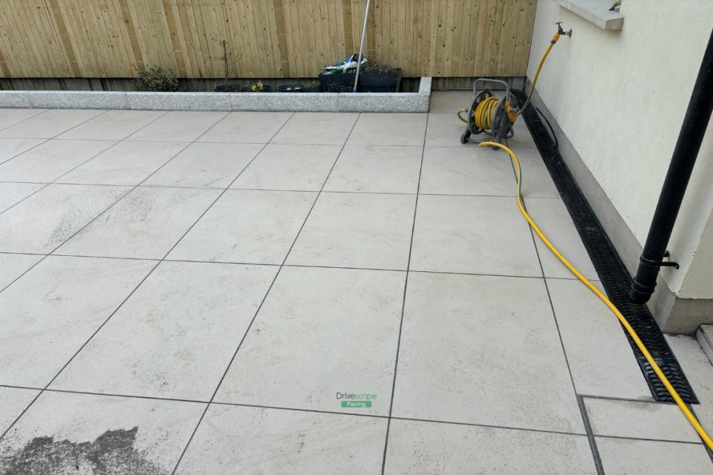Porcelain Tiled Patio with Timber Fencing and Ashford Block Wall in Johnstown, Co. Meath (10)