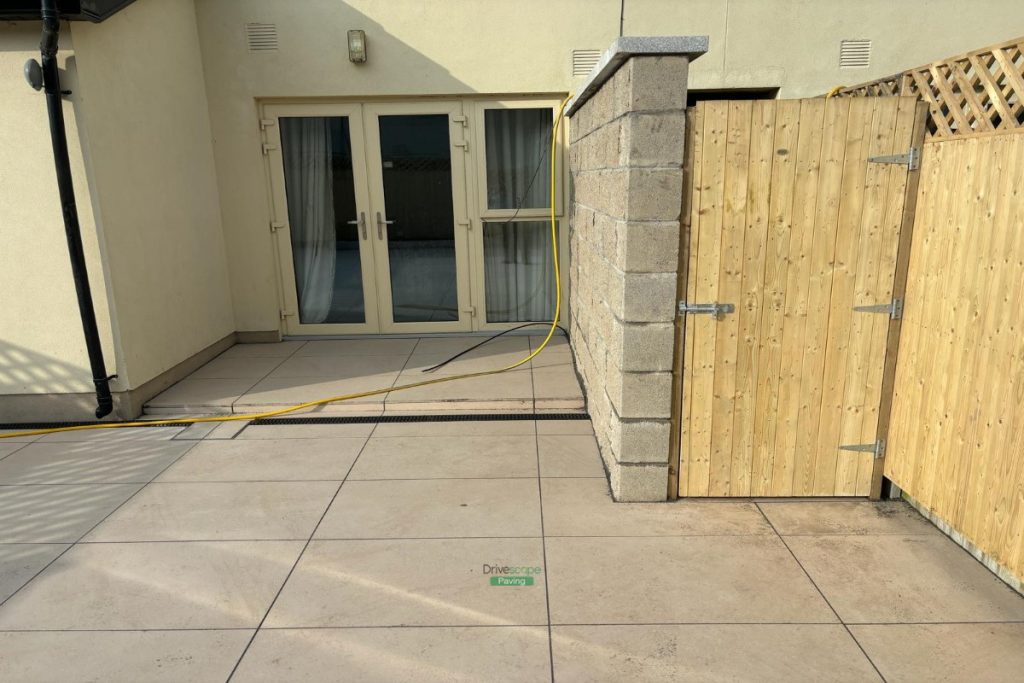 Porcelain Tiled Patio with Timber Fencing and Ashford Block Wall in Johnstown, Co. Meath (11)