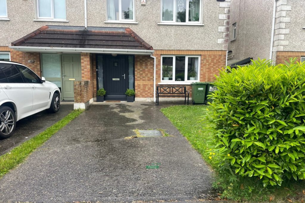 Asphalt Driveway with Silver Granite Borderline in Clonee, Dublin (2)