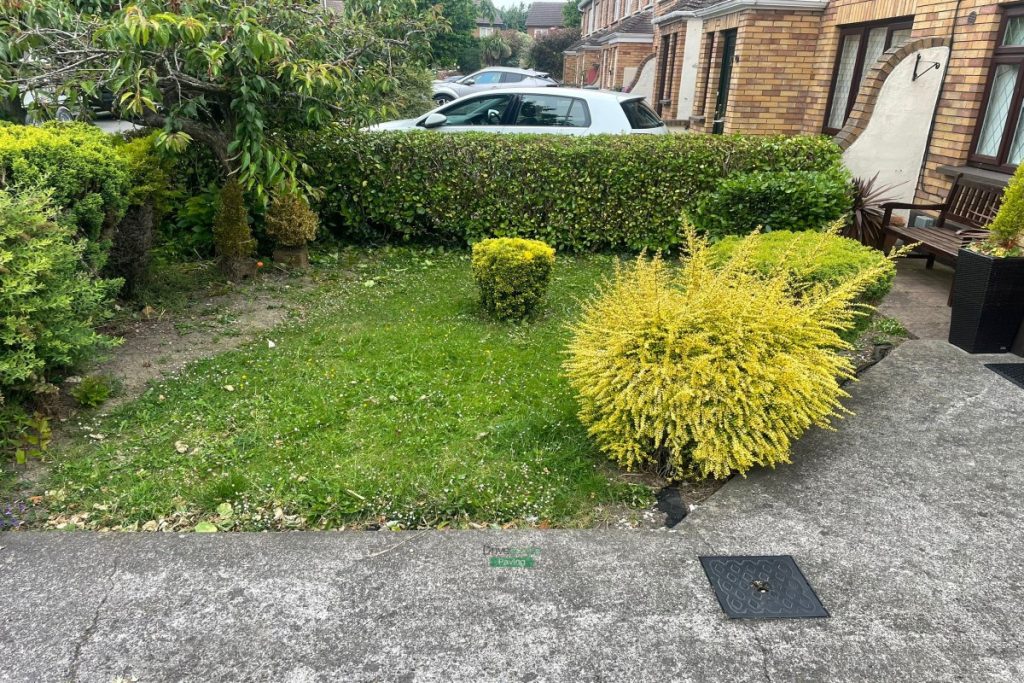 Driveway with Ballylusk Gravel, Granite Cobbles and Slabs in Clontarf, Dublin (2)