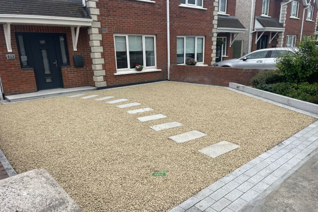 Gravelled Driveway with Silver Granite Cobbles and Bullnose Step in Malahide, Co. Dublin