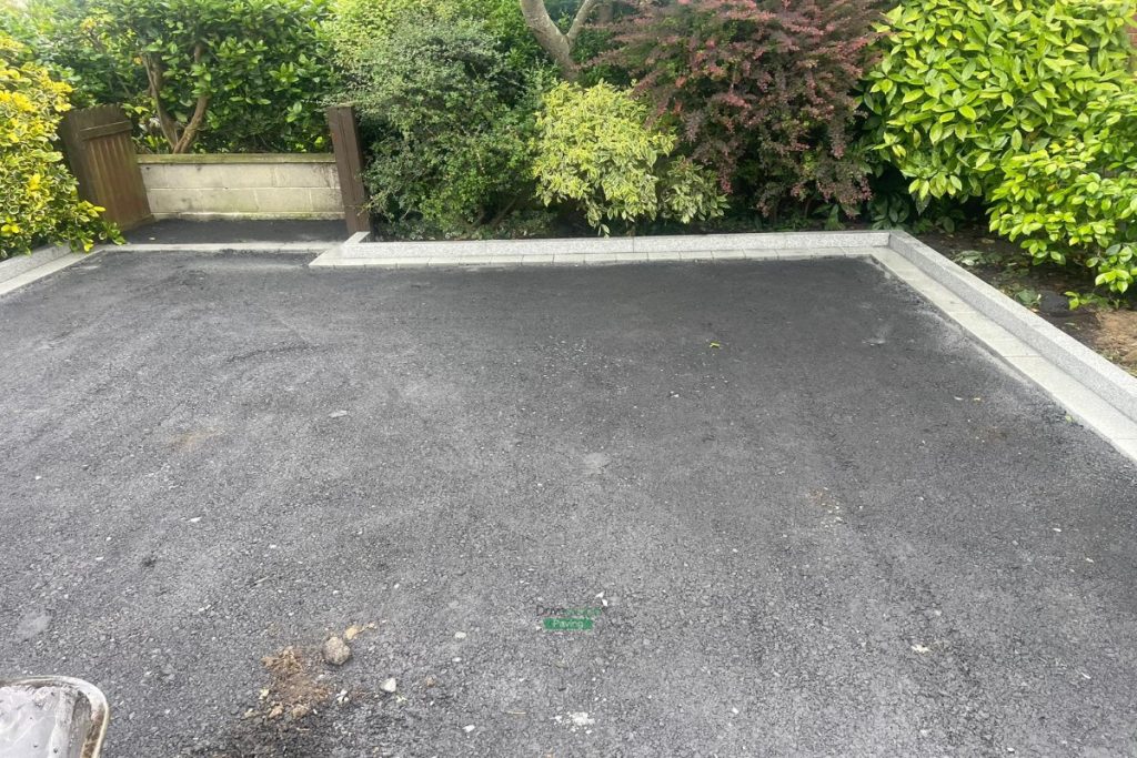 Asphalt Driveway with Silver Granite Corrib Border and Granite Step in Portmarnock, Co. Dublin (2)