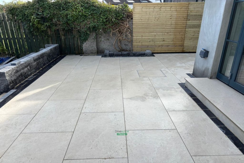 Patio with Porcelain Tiles and Limestone Cobbles in Clontarf, Dublin (10)