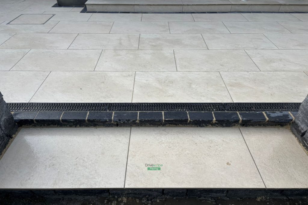 Patio with Porcelain Tiles and Limestone Cobbles in Clontarf, Dublin (12)