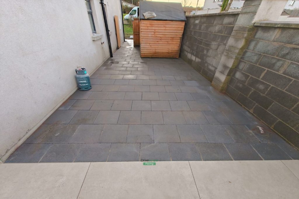 Porcelain Tiled Patio with Artificial Grass and Classic Slabs in Wicklow (1)