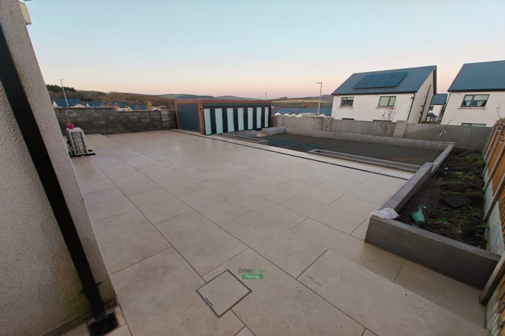 Porcelain Tiled Patio with Artificial Grass and Classic Slabs in Wicklow (5)