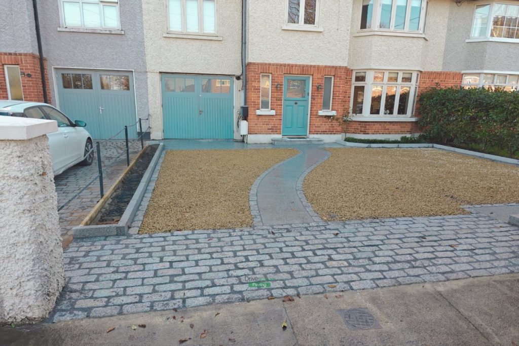 Gravelled Driveway with Granite Pathway and Cobbled Apron in Dublin