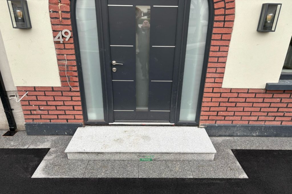 Asphalt Driveway with Granite Borders and Cobblestone Apron in Terenure, Dublin (10)