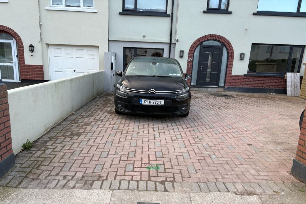 Asphalt Driveway with Granite Borders and Cobblestone Apron in Terenure, Dublin (2)