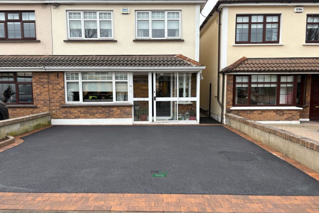 Asphalt Driveway with Paved Border and Apron in Malahide, Co. Dublin (6)