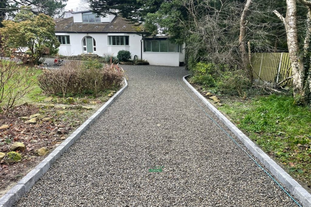 Gravelled Driveway with Mellifont Kerbing and Granite Pillars in Kilmacanogue, Co. Wicklow