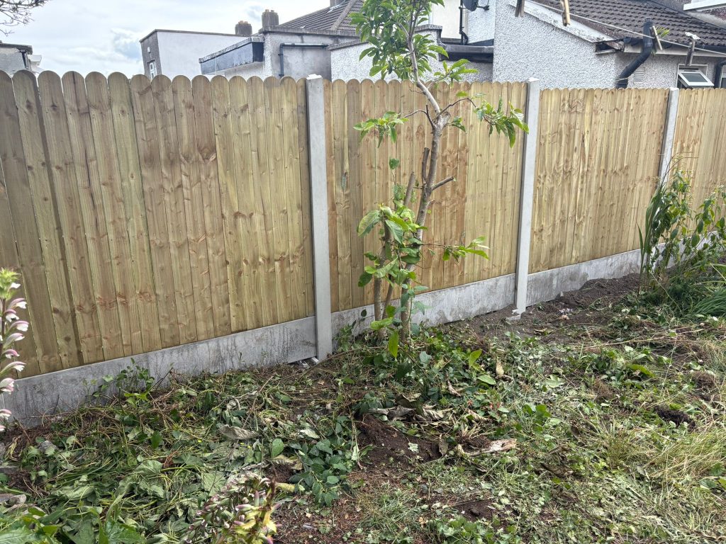 Cottage Panel Fencing with Concrete Posts and Base Installed (2)