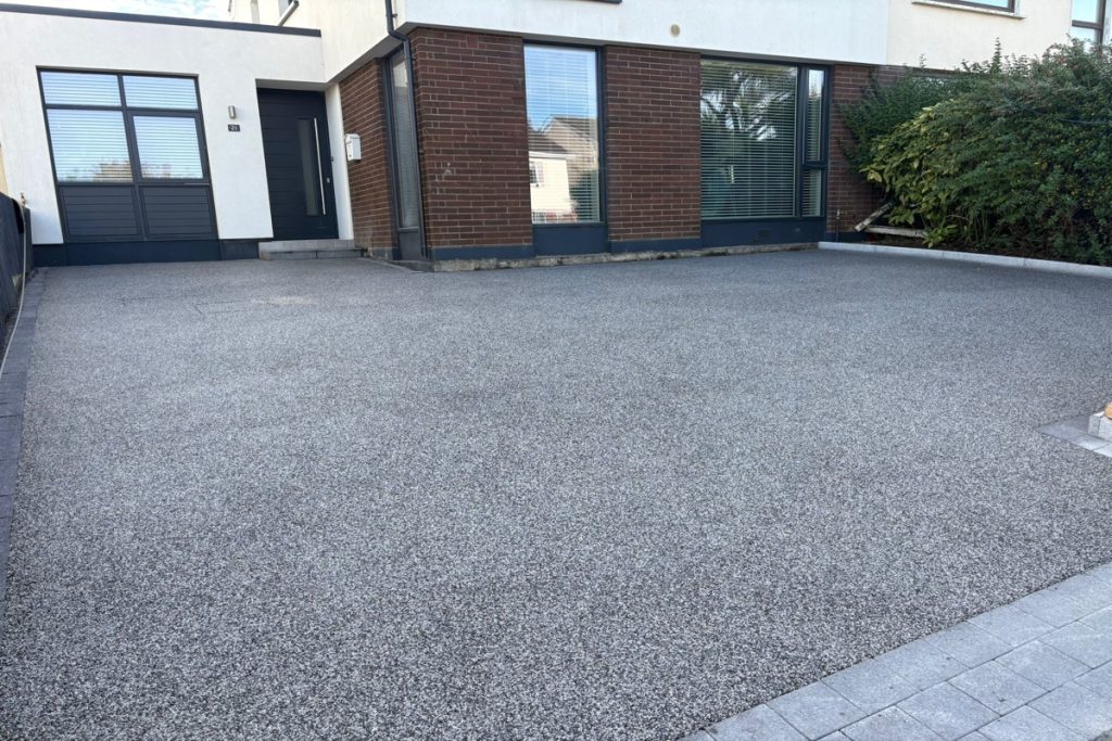Resin Driveway with Black Granite Features in Portmarnock, Dublin (6)