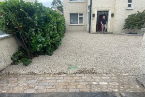 Gravel driveway in Sandyford